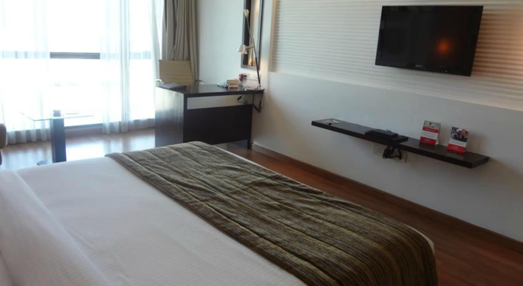 Ramada By Wyndham Navi Mumbai Hotell Eksteriør bilde