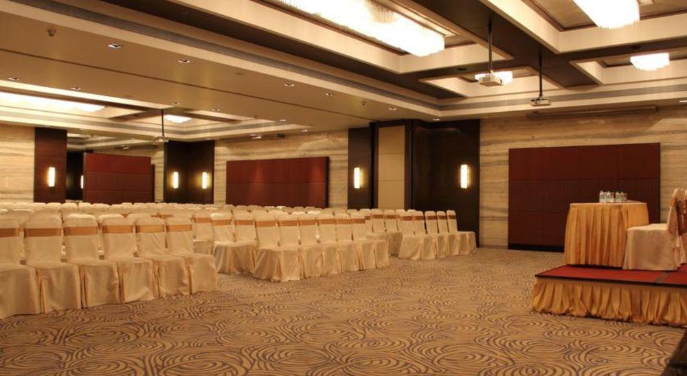 Ramada By Wyndham Navi Mumbai Hotell Eksteriør bilde