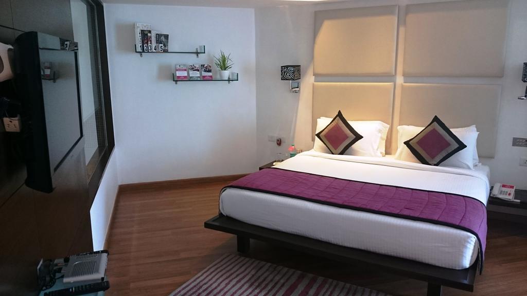Ramada By Wyndham Navi Mumbai Hotell Eksteriør bilde