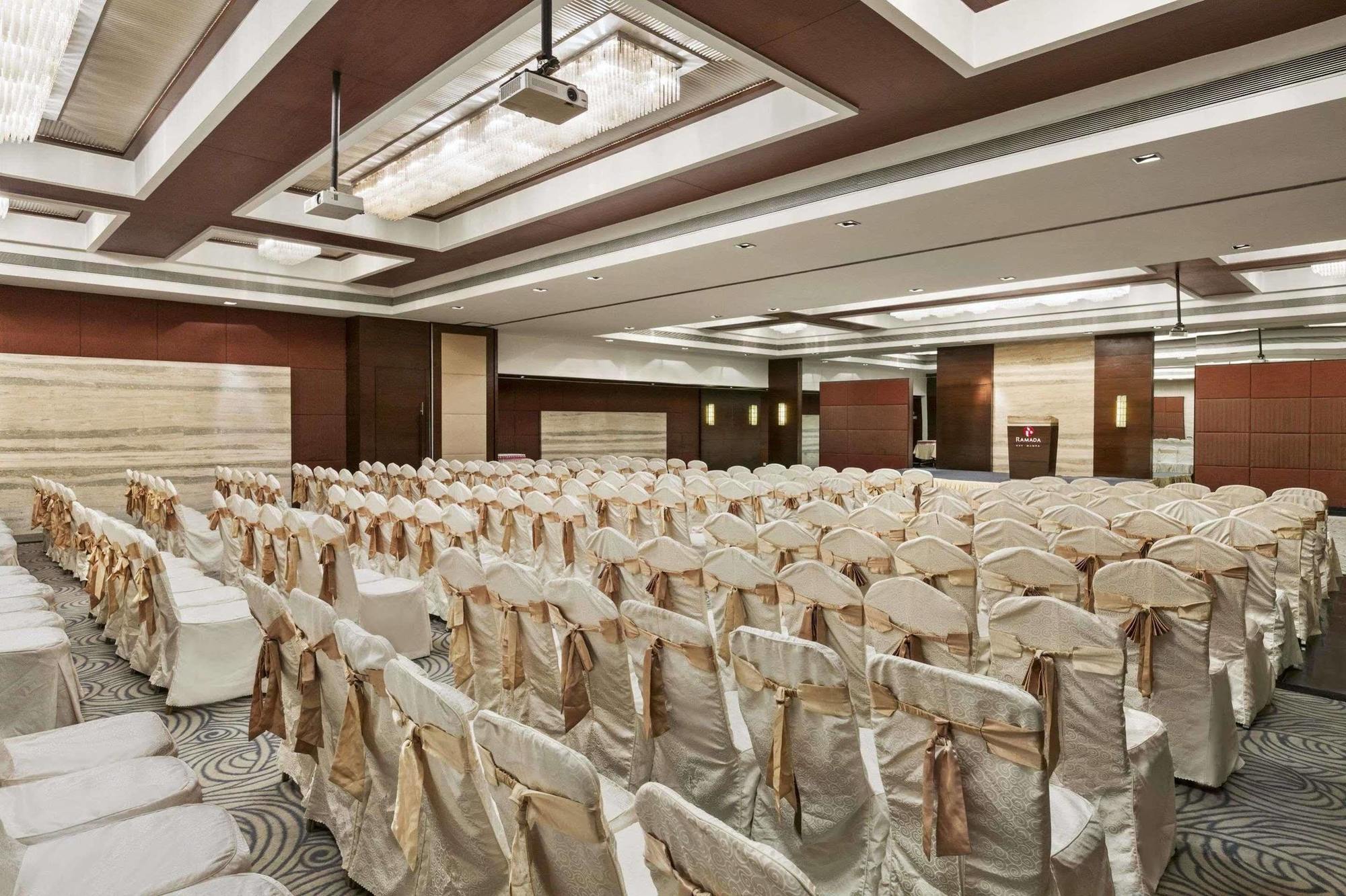 Ramada By Wyndham Navi Mumbai Hotell Eksteriør bilde